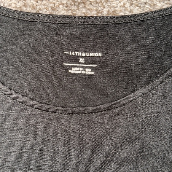 Dark green scoop neck with cinched sides - Picture 2 of 5